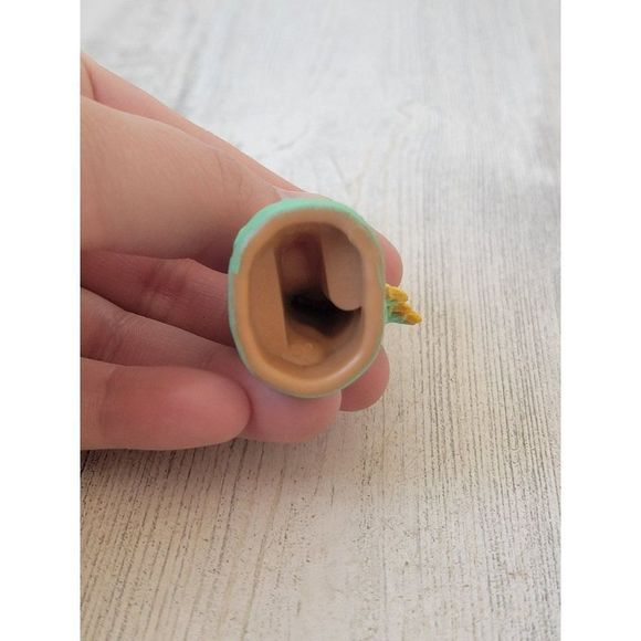 Mini Pocahontas sunflower Disney Pixar princess toy figure - Picture 5 of 5